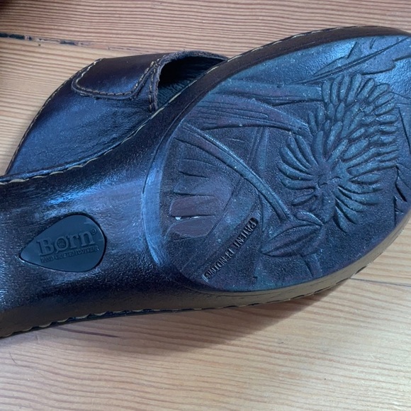 Born Buckle Thong Flip Flops Sz8 - Picture 10 of 10